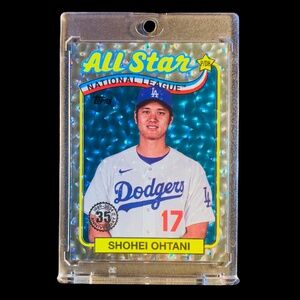 🔥⚾️ Shohei Ohtani - Topps silver cracked ice baseball card  Los Angeles Dodgers